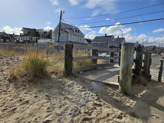 Sandy Nantasket beach