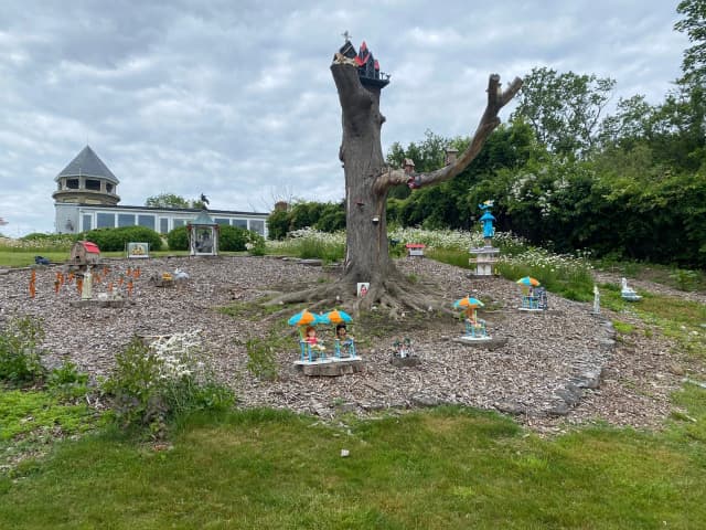Fort Revere seasonal display 4
