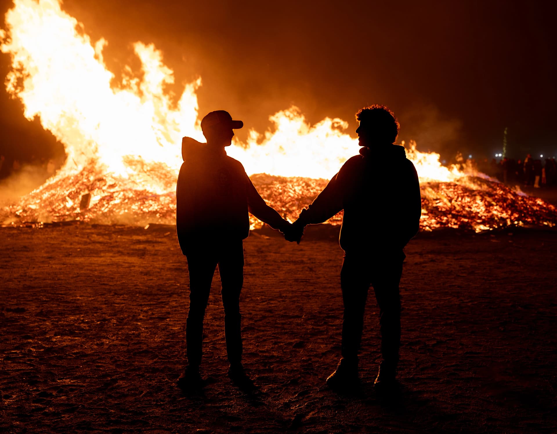 Thanksgiving Bonfire in Hull