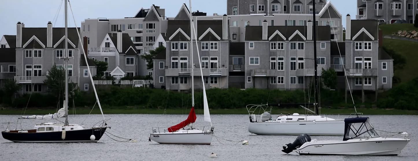 Hull real estate waterfront view
