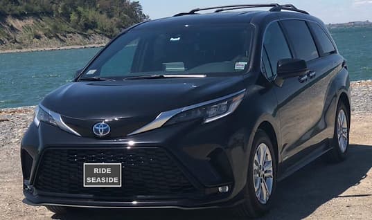 Car service driving from Hull to Boston and Logan Airport