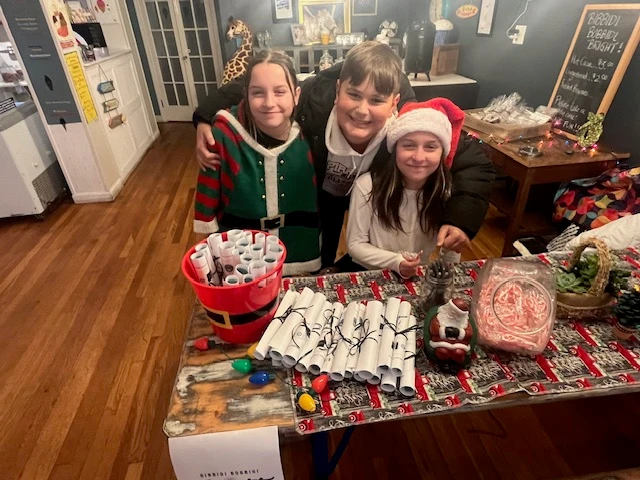 Bibbidi Bobbidi Bright 2024 - Holiday Lights in Hull