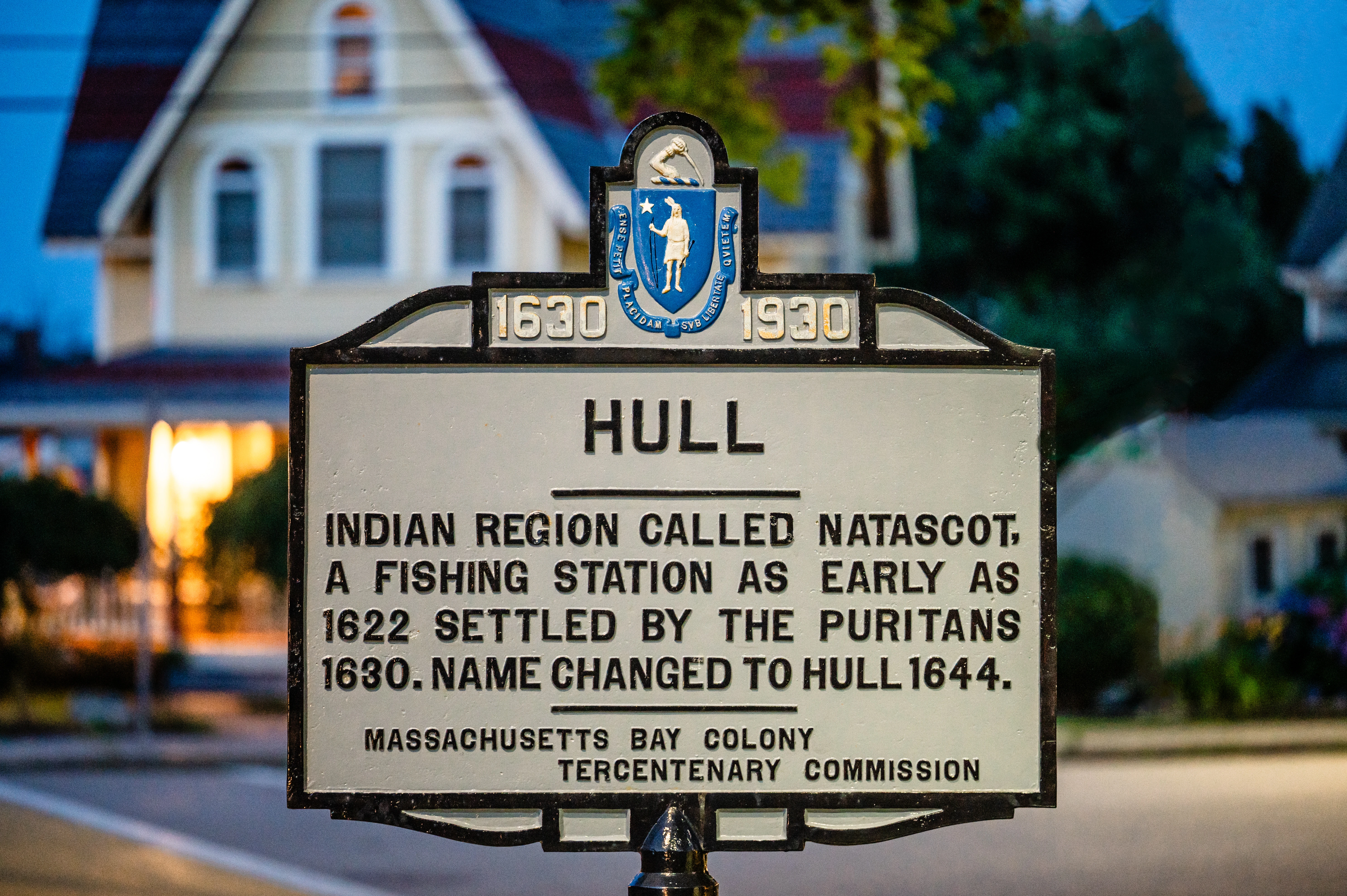 Historic Hull Village neighborhood sign